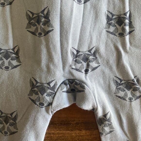 City Mouse Blue Wolf Adjustable Zip Romper 3-6 Months - Picture 7 of 9